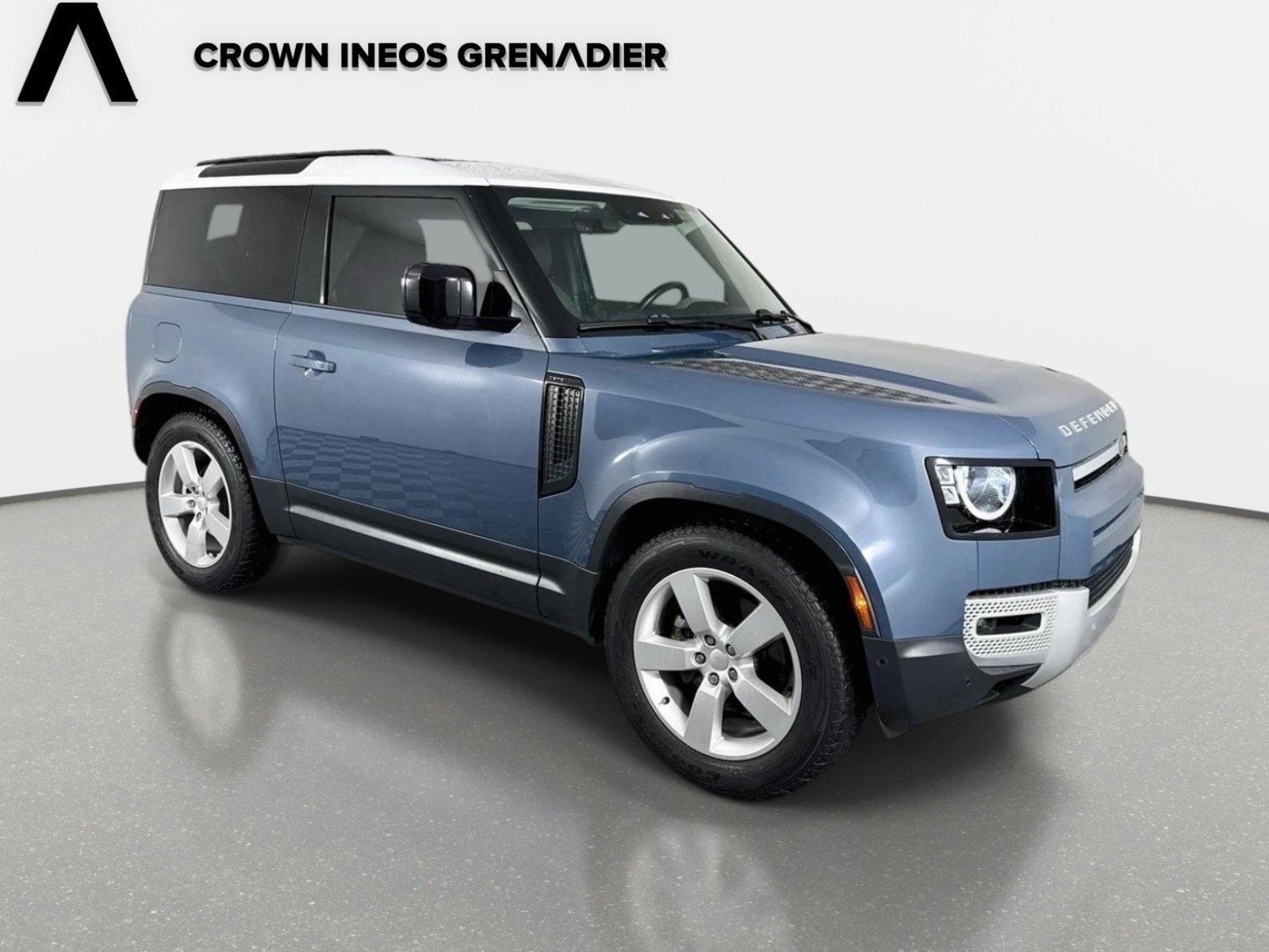 Used 2023 Land Rover Defender 90 S AWD/4WD image 3