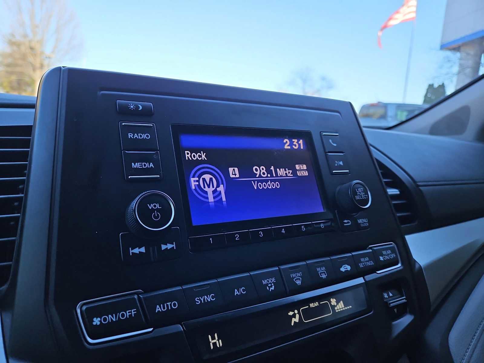 Used 2020 Honda Odyssey LX image 30