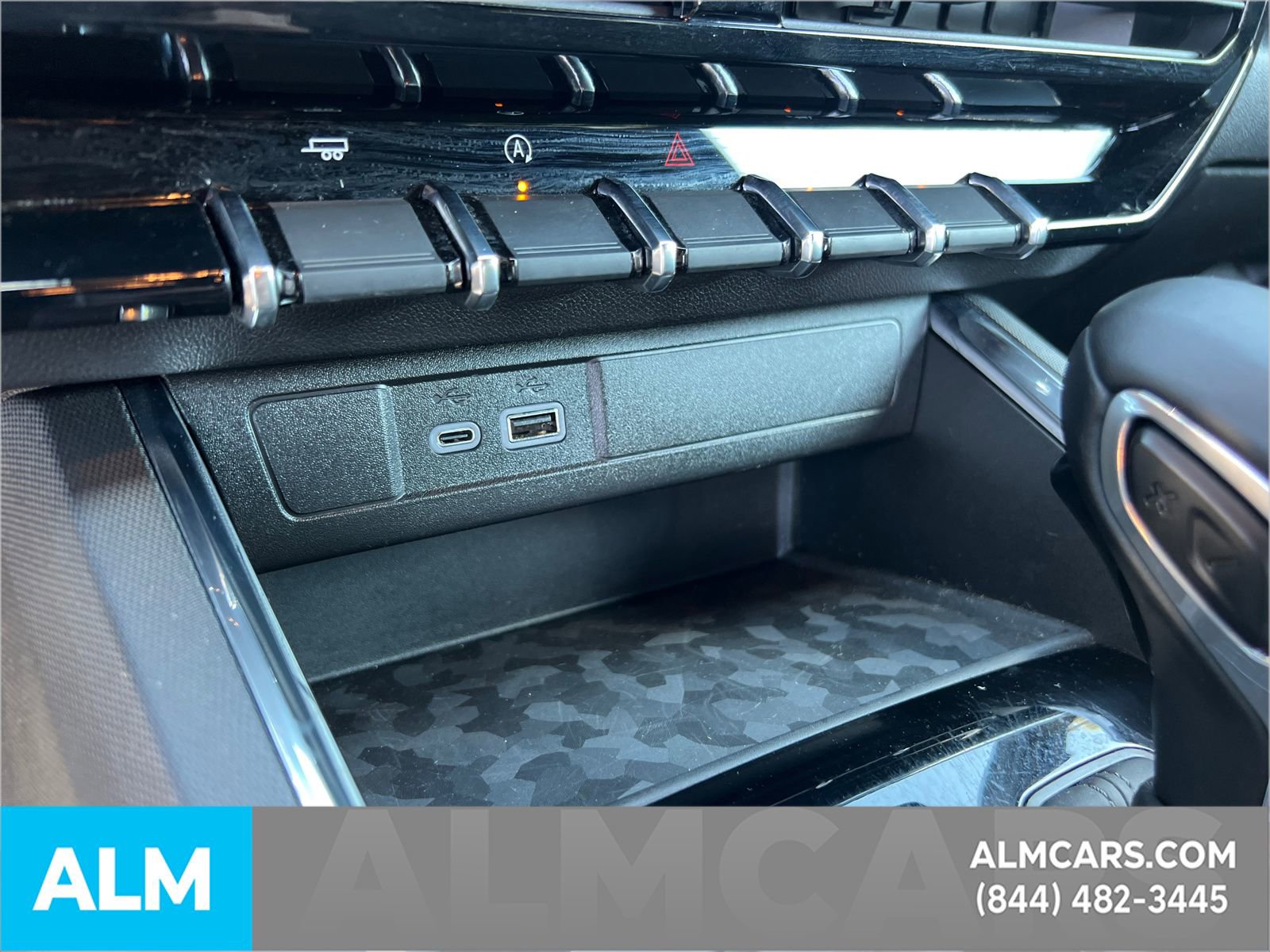 Used 2025 GMC Canyon Elevation image 37