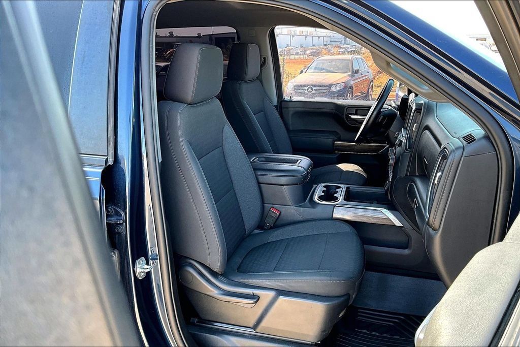 Used 2022 Chevrolet Silverado 1500 RST AWD/4WD image 9