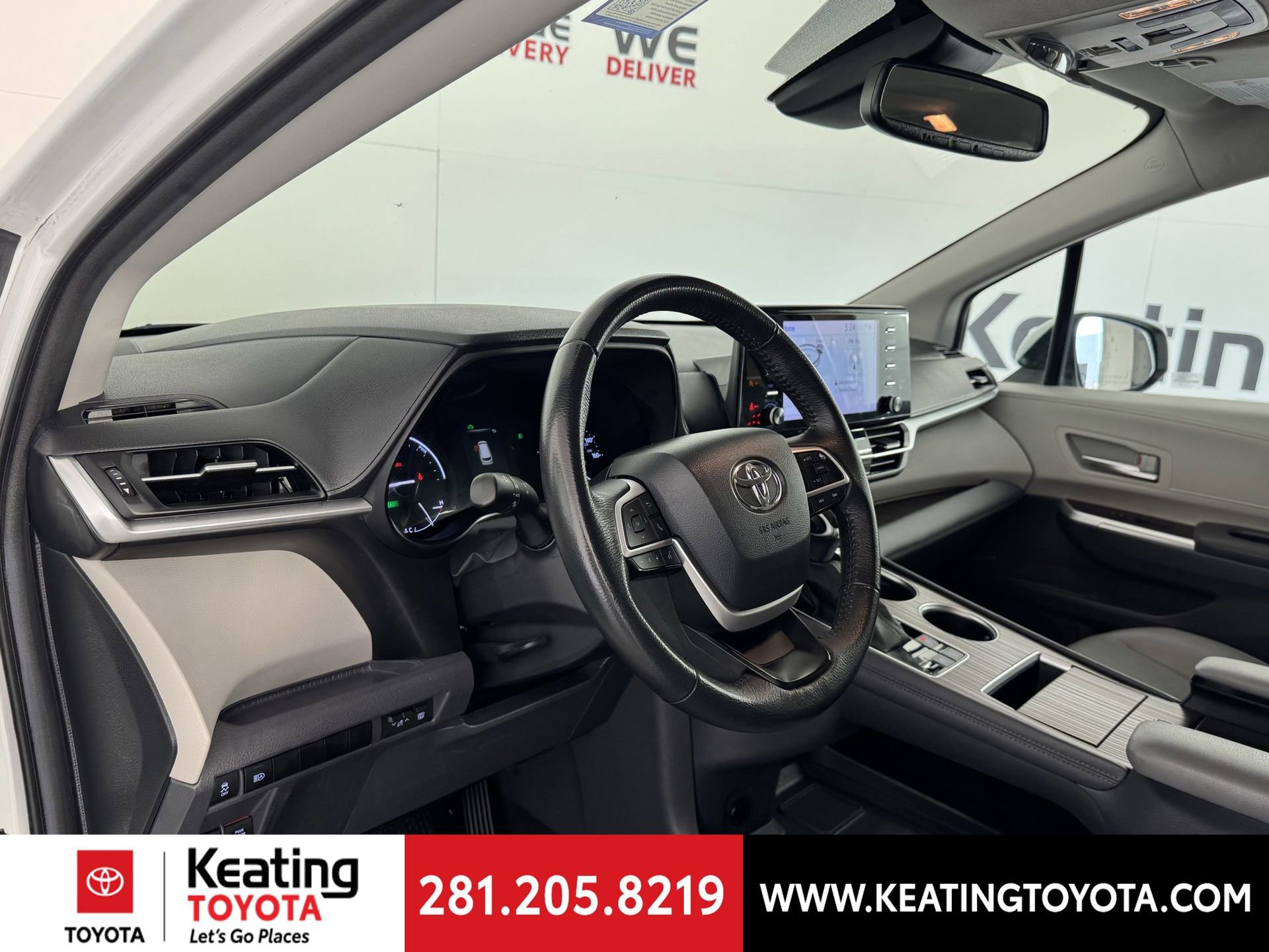 Certified 2024 Toyota Sienna XLE FWD image 15