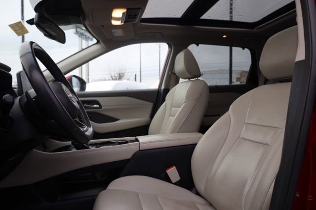 Used 2023 Nissan Rogue SV image 15