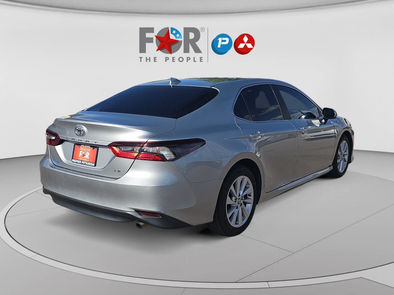 Used 2021 Toyota Camry LE FWD image 5