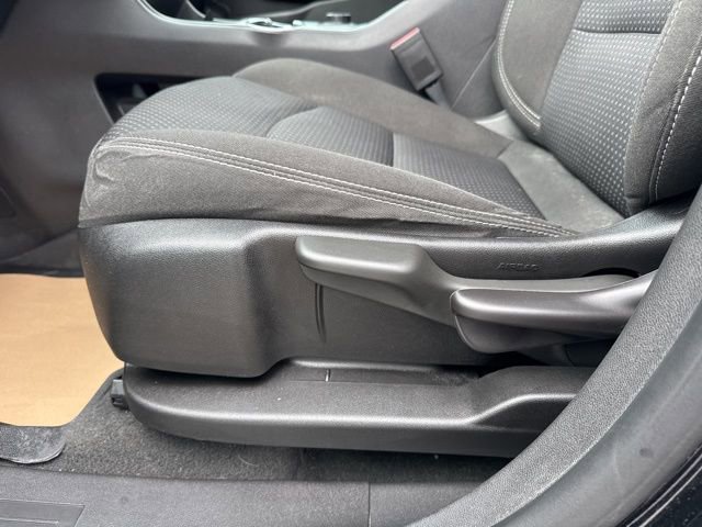 Used 2023 GMC Terrain SLE image 11