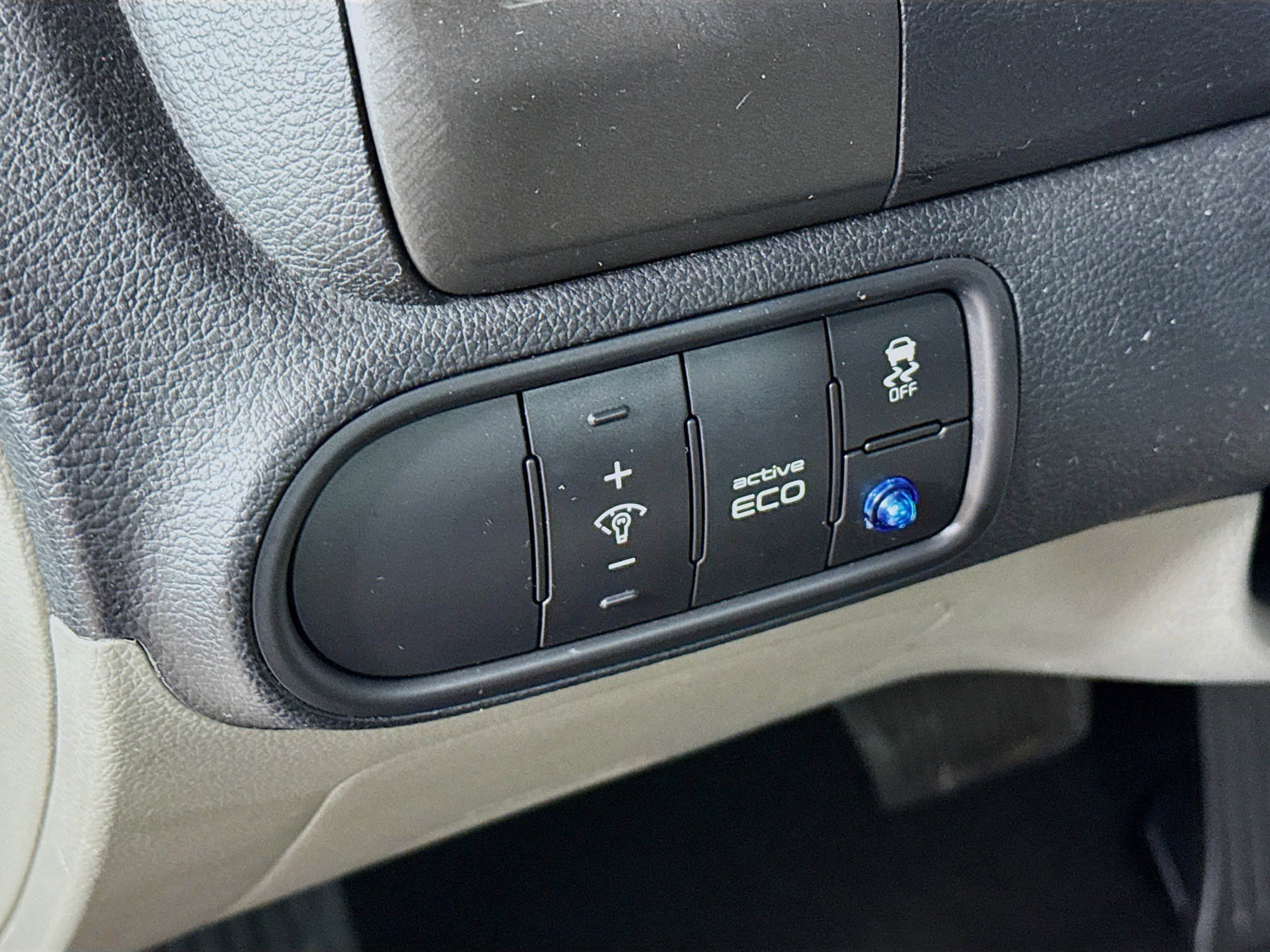 Used 2015 Kia Forte LX image 9