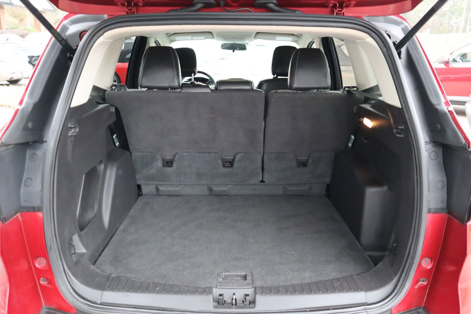 Used 2019 Ford Escape SE FWD image 13