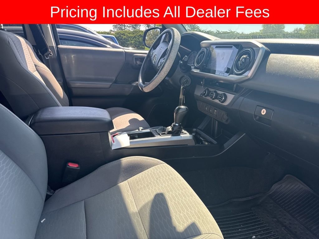 Used 2017 Toyota Tacoma SR5 w/ Tow Package RWD image 11