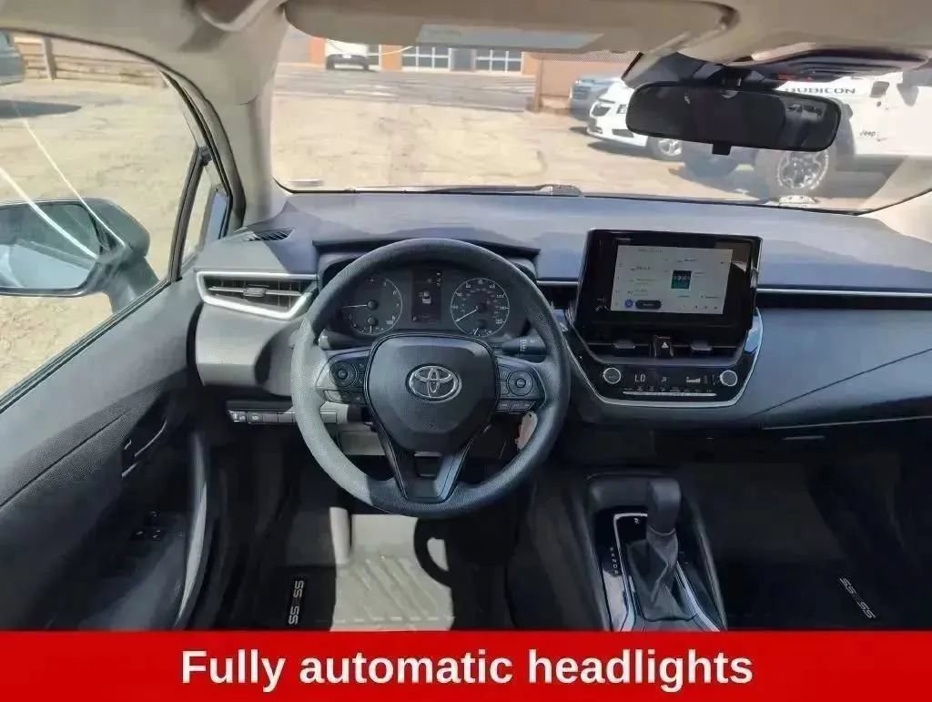 Used 2024 Toyota Corolla LE FWD image 59