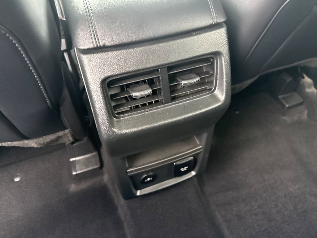 Used 2024 Ford Edge SEL w/ Convenience Package image 21