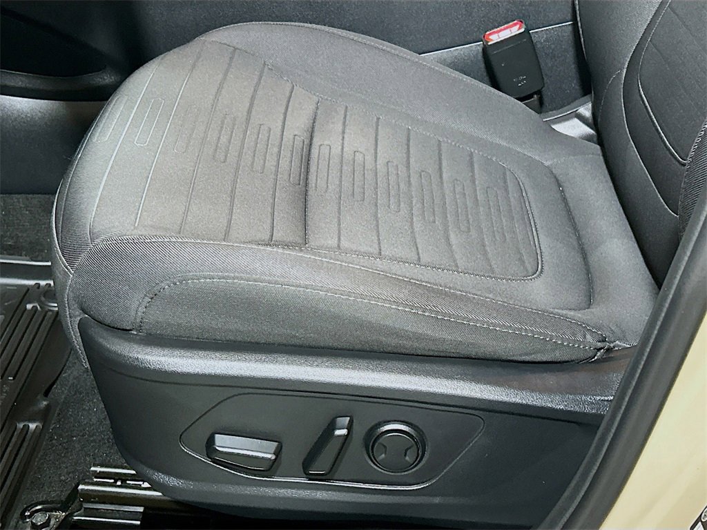 Used 2023 Hyundai Santa Cruz SEL image 16