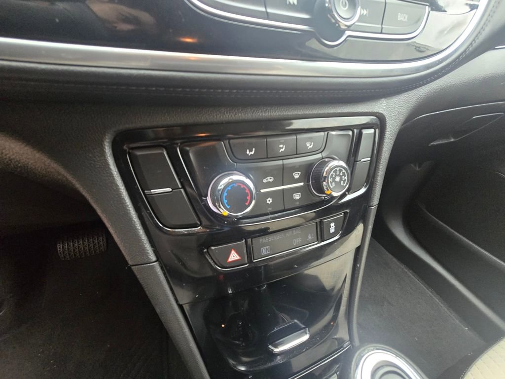 Used 2019 Buick Encore Preferred image 13