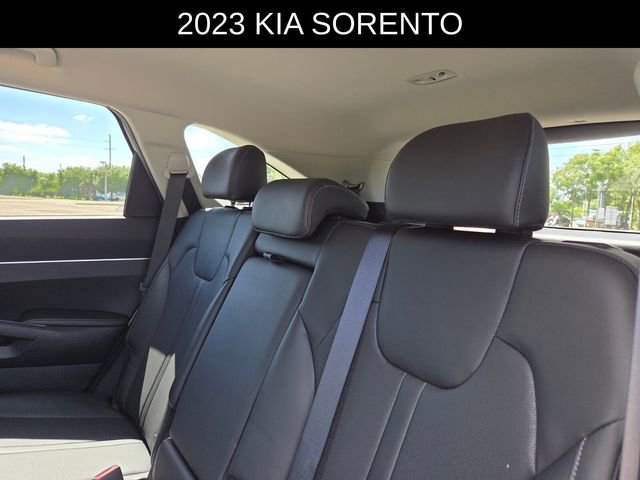 Used 2023 Kia Sorento S FWD image 17