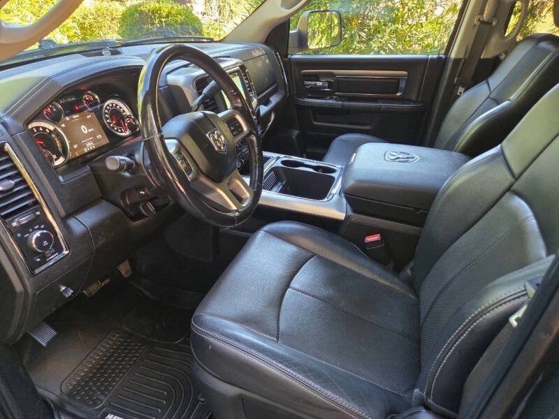 Used 2018 RAM 2500 Laramie w/ Sport Appearance Group AWD/4WD image 2