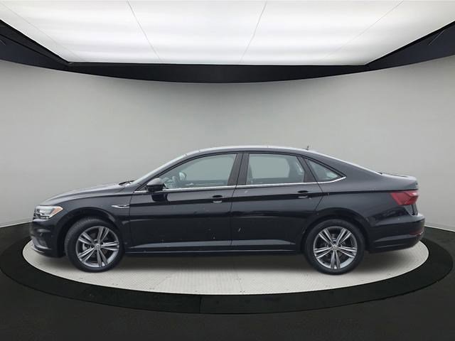 Certified 2021 Volkswagen Jetta R-Line w/ R-Line Cold Weather Package image 4