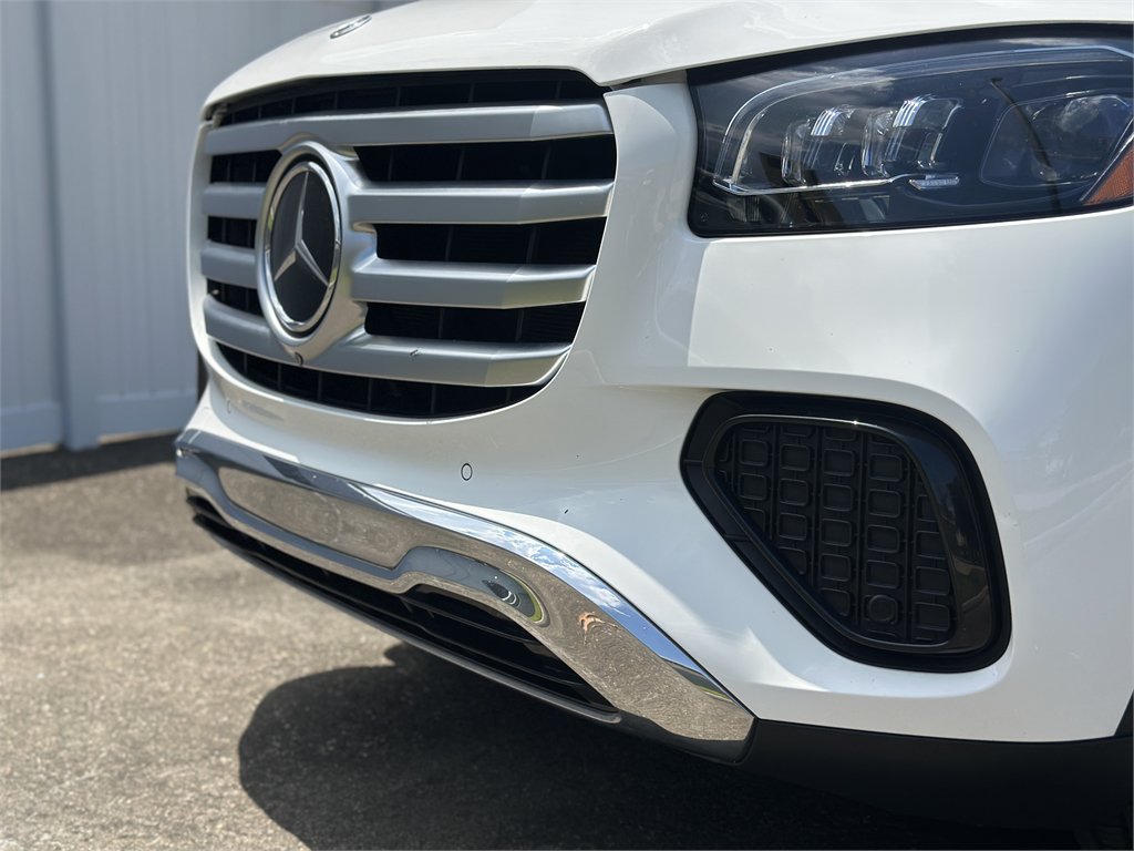Used 2024 Mercedes-Benz GLS 450 4MATIC image 31