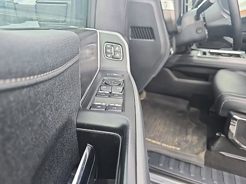 Used 2024 Ford F250 Lariat w/ Lariat Ultimate Package image 12