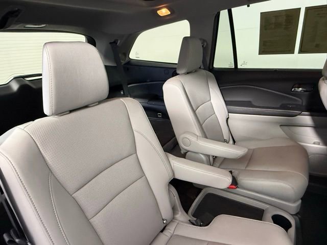 Used 2020 Honda Pilot Elite image 48