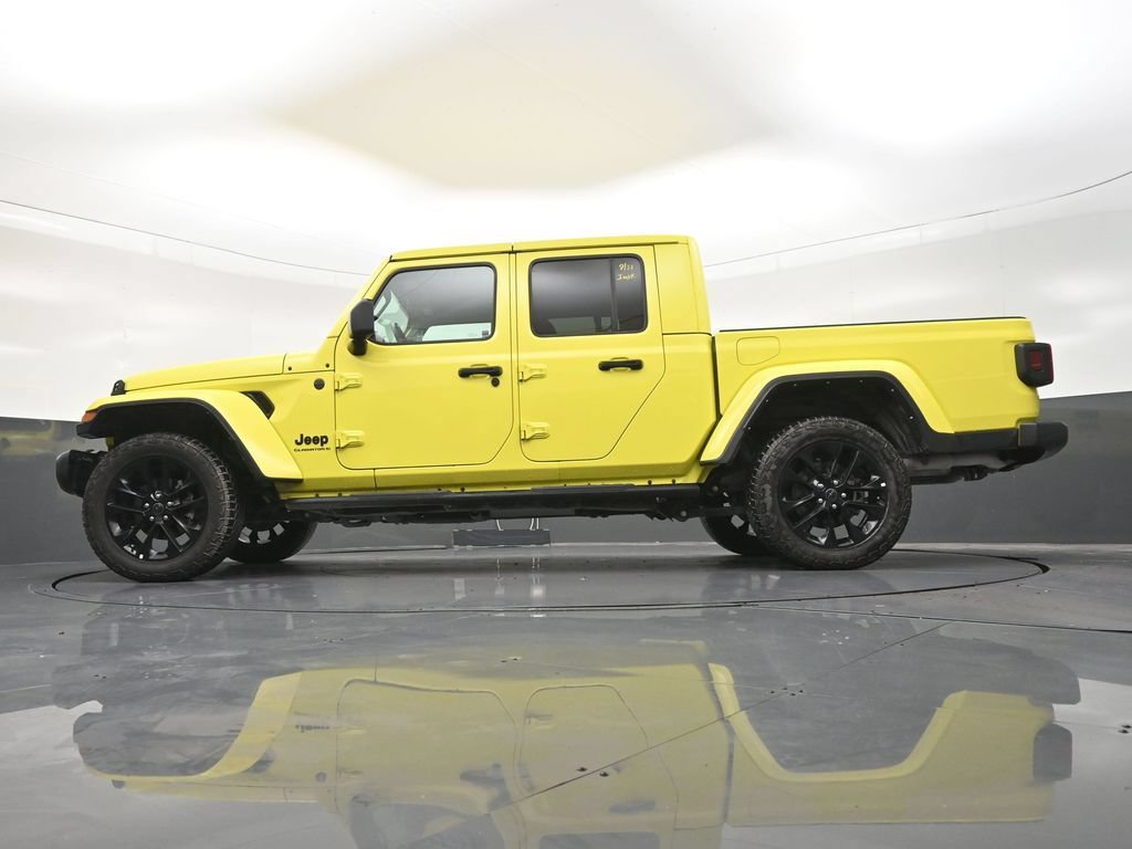 Used 2024 Jeep Gladiator Sport AWD/4WD image 24