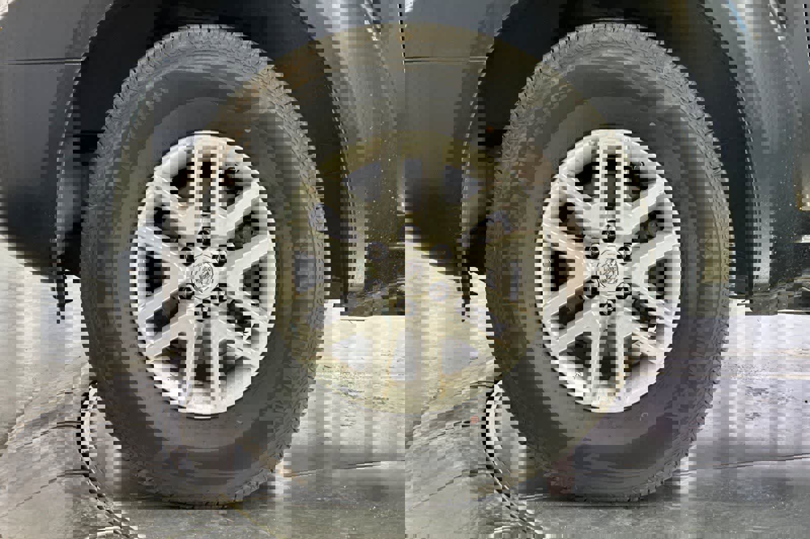 Used 2019 Nissan Frontier SV image 12