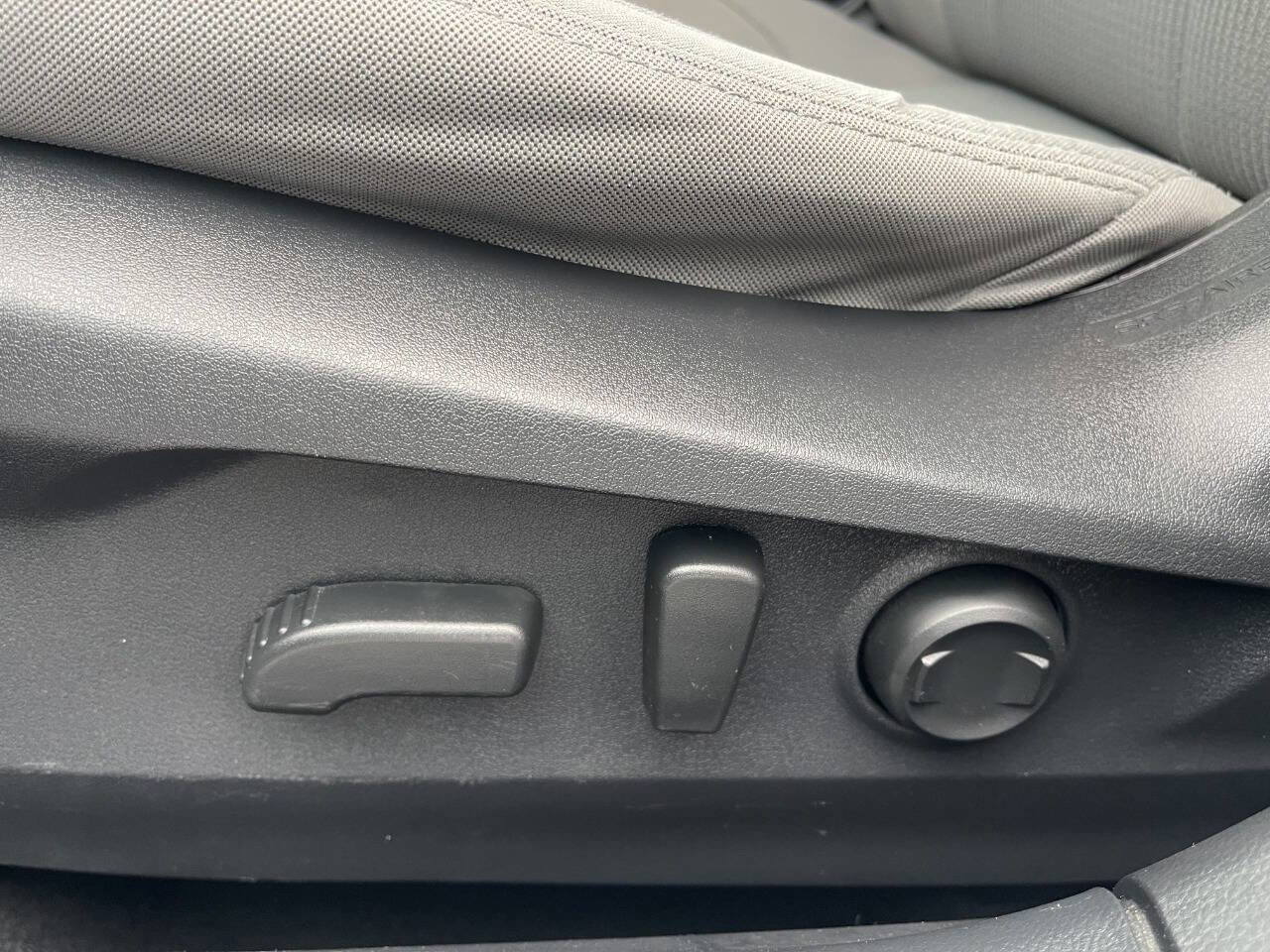 Used 2020 Subaru Legacy Premium image 20