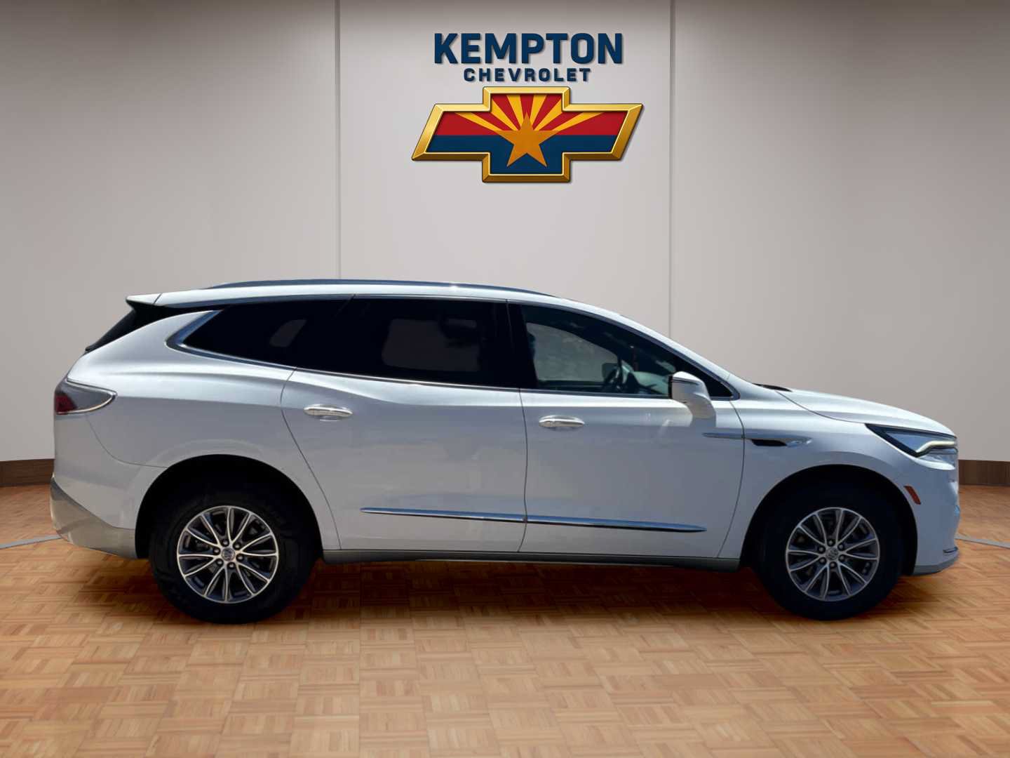 Used 2024 Buick Enclave Premium AWD/4WD image 7