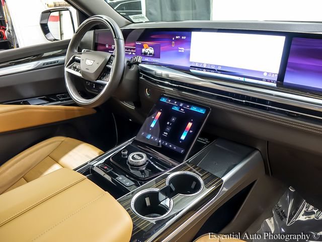 Certified 2025 Cadillac Escalade Premium Luxury w/ LPO, Floor Liner Package AWD/4WD image 30