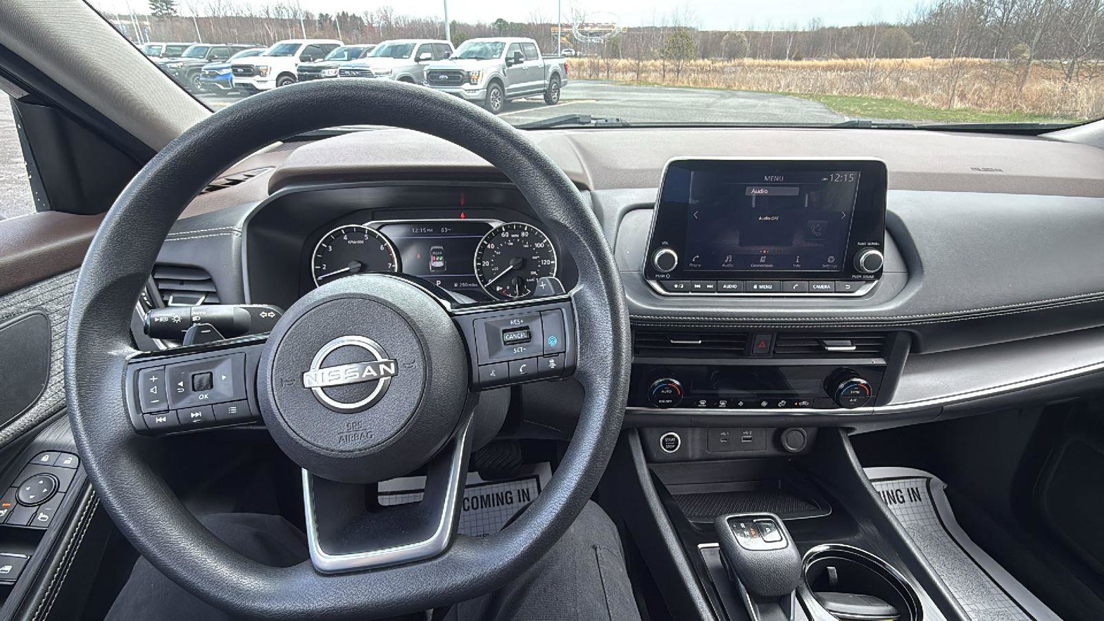 Used 2023 Nissan Rogue SV image 26