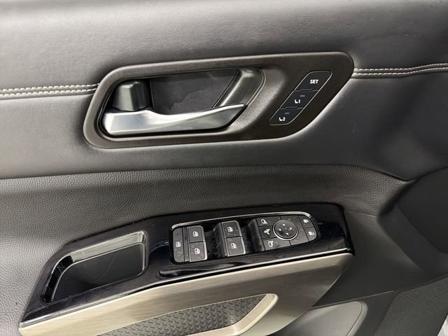 Certified 2024 Nissan Pathfinder Platinum w/ Cargo Package image 23