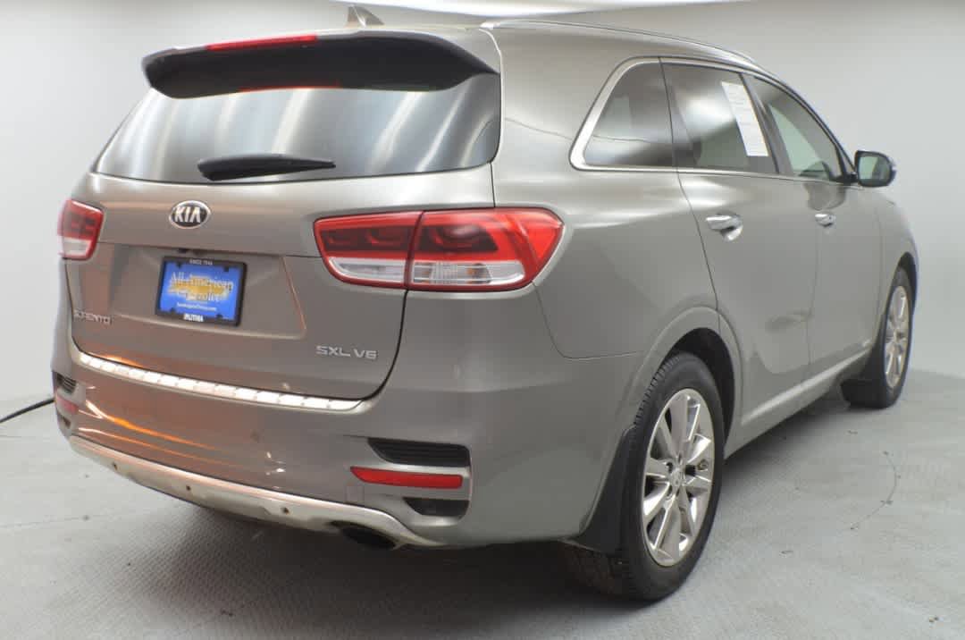 Used 2016 Kia Sorento SX w/ SXL Technology Package AWD/4WD image 10