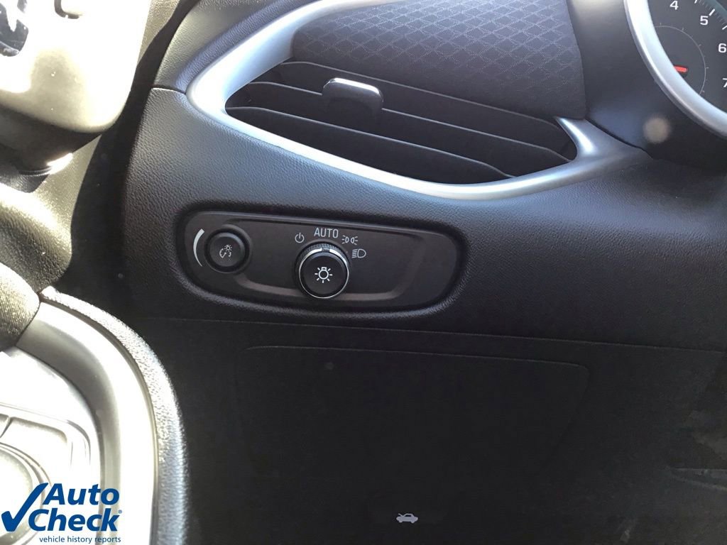 Used 2024 Chevrolet Malibu LT image 39