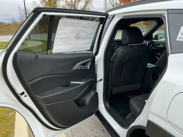 New 2026 Chevrolet Trax RS image 13