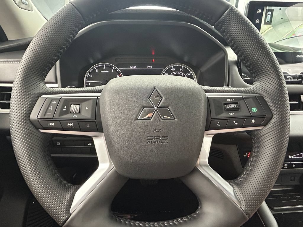 New 2026 Mitsubishi Outlander SE FWD image 33