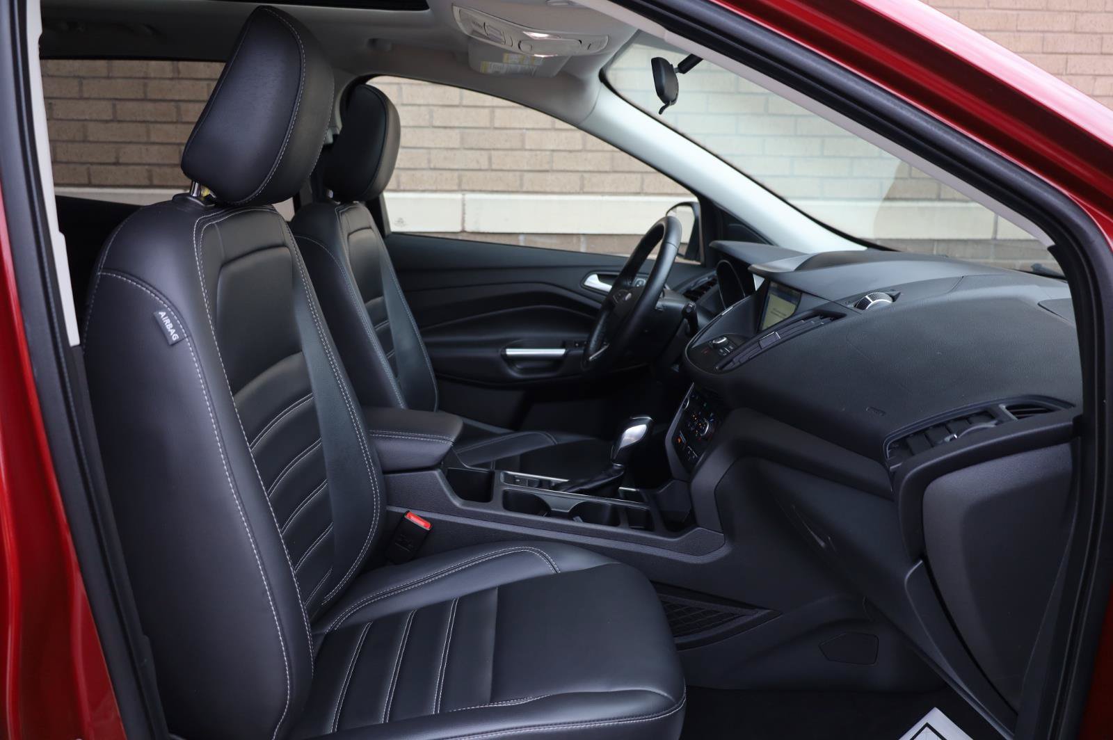 Used 2019 Ford Escape SEL AWD/4WD image 29