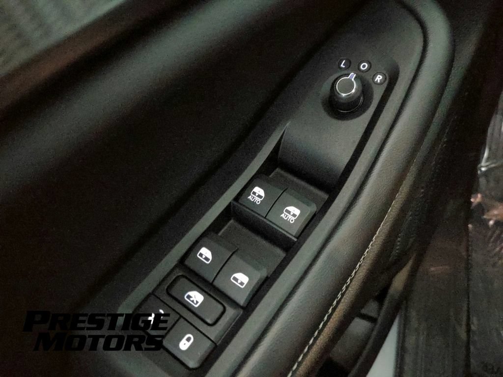 Used 2023 Jeep Grand Cherokee L Laredo w/ Luxury Tech Group I AWD/4WD image 21
