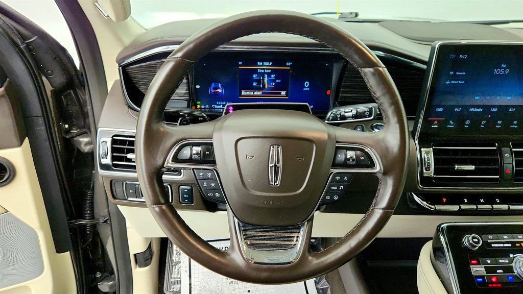 Used 2024 Lincoln Navigator Black Label AWD/4WD image 13