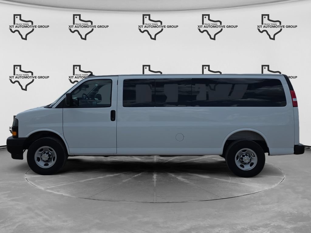 Used 2025 Chevrolet Express 3500 LS RWD image 6