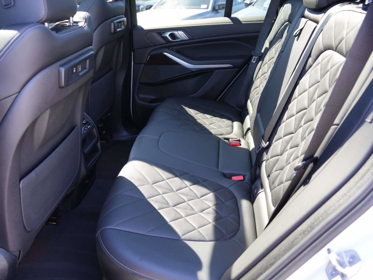 Certified 2023 BMW X5 sDrive40i image 12