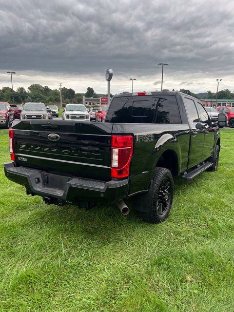 Used 2022 Ford F250 XLT w/ Black Appearance Package AWD/4WD image 5