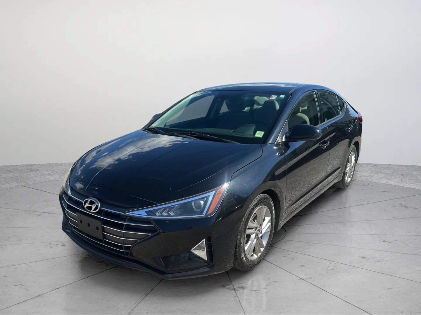 Used 2019 Hyundai Elantra Value Edition FWD image 2