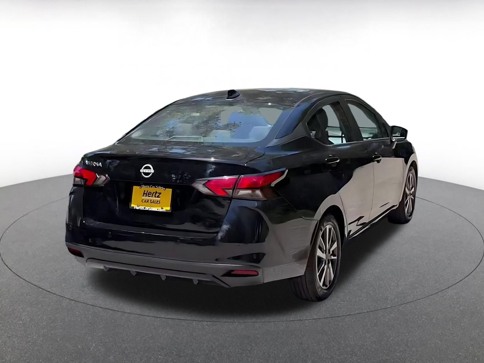 Used 2025 Nissan Versa SV FWD image 12
