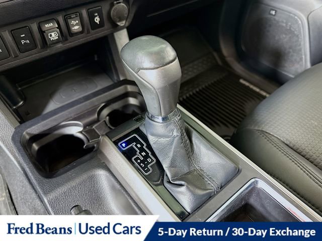 Used 2018 Toyota Tacoma Limited image 21