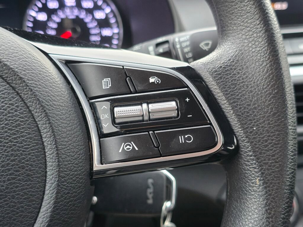 Used 2024 Kia Forte LXS image 37