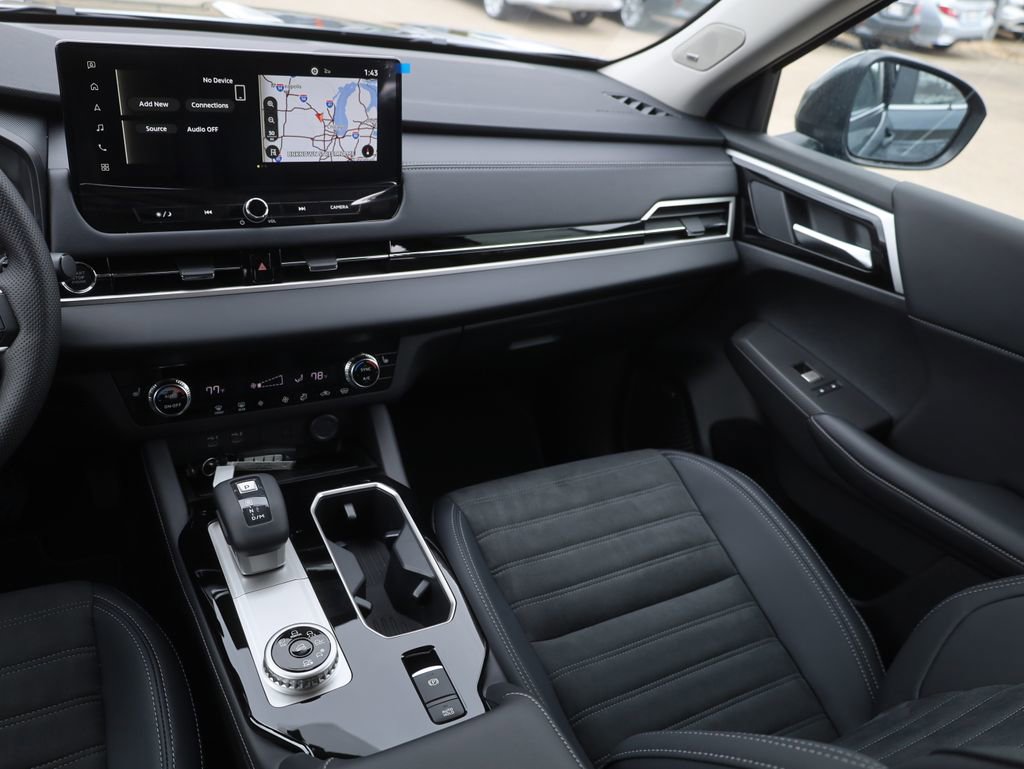 New 2025 Mitsubishi Outlander SE image 23