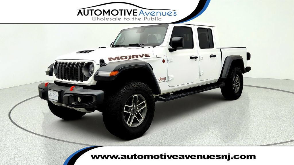 Used 2025 Jeep Gladiator Mojave w/ Convenience Group