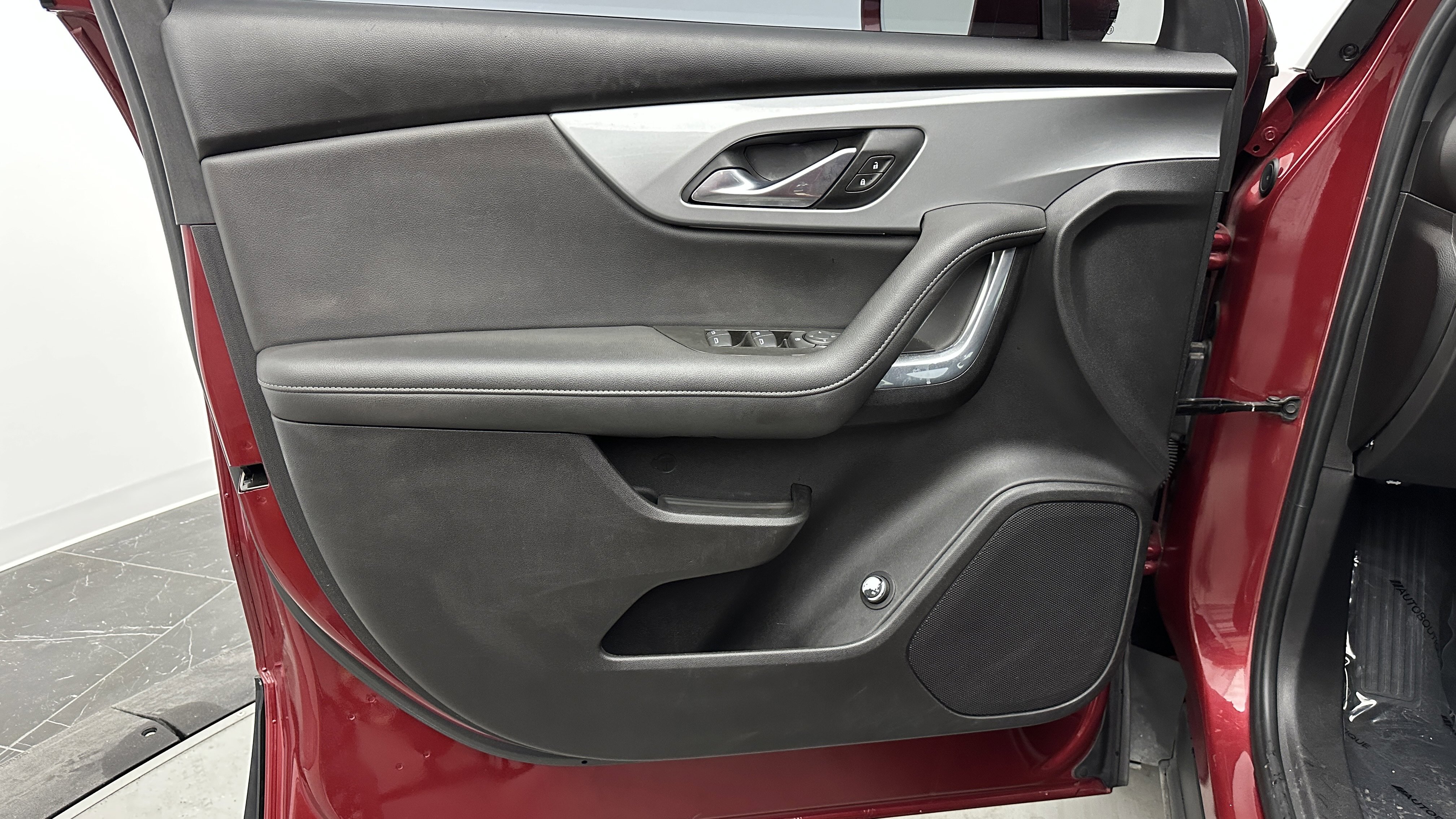 Used 2019 Chevrolet Blazer LT image 10