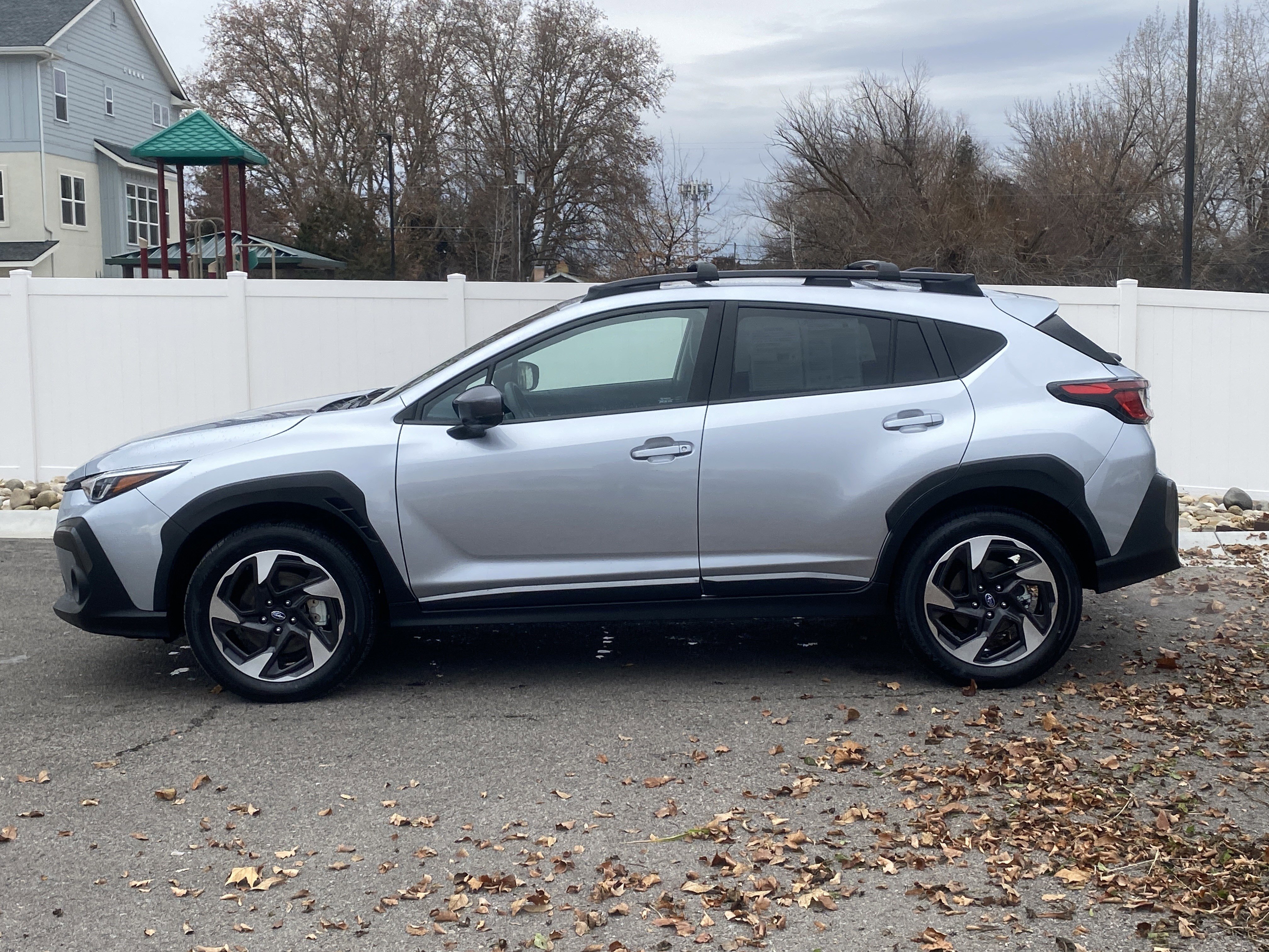 Used 2025 Subaru Crosstrek 2.5i Limited w/ Crosstrek Mirror Package image 3