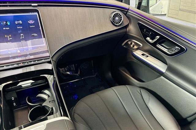 New 2026 Mercedes-Benz EQE 320 4MATIC SUV image 21