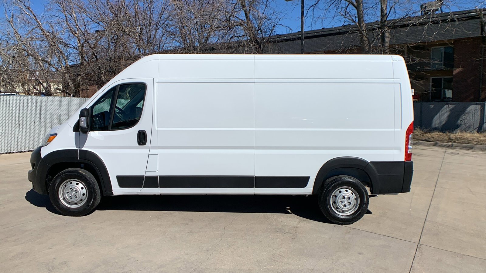 Used 2023 RAM ProMaster 2500 image 2