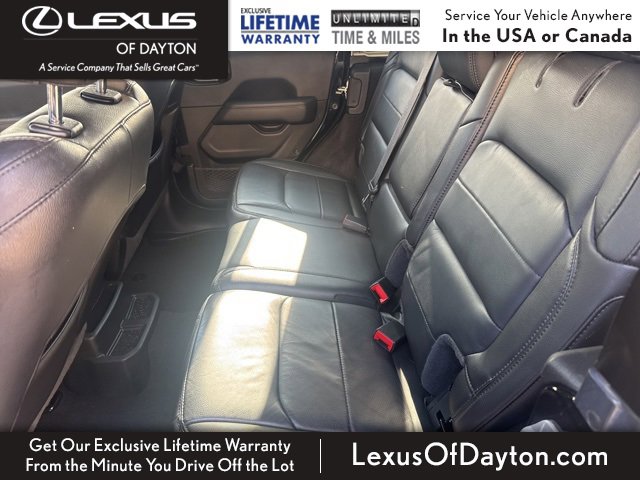 Used 2021 Jeep Wrangler Unlimited Sahara image 33