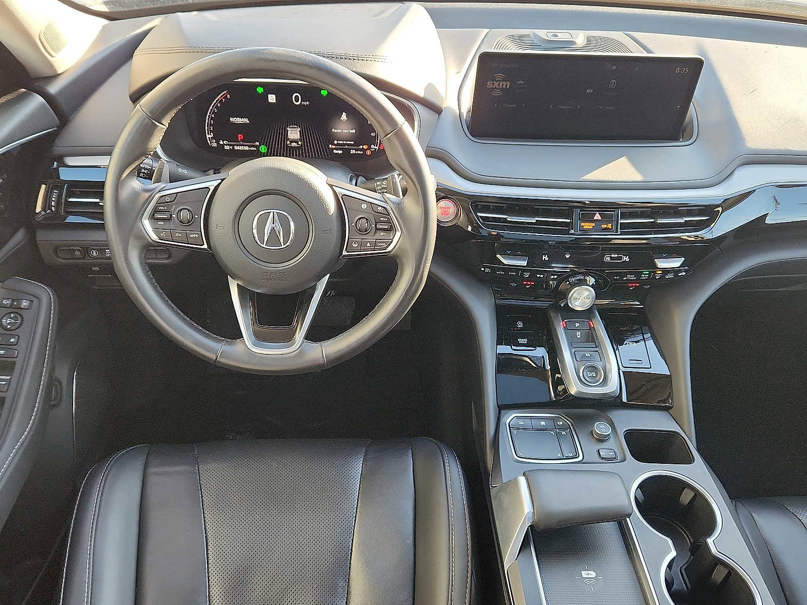 Used 2023 Acura MDX SH-AWD w/ Technology Package image 11